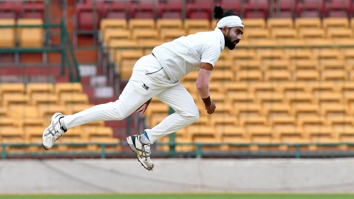 Uttarakhand Stuns Jharkhand with Innings Win